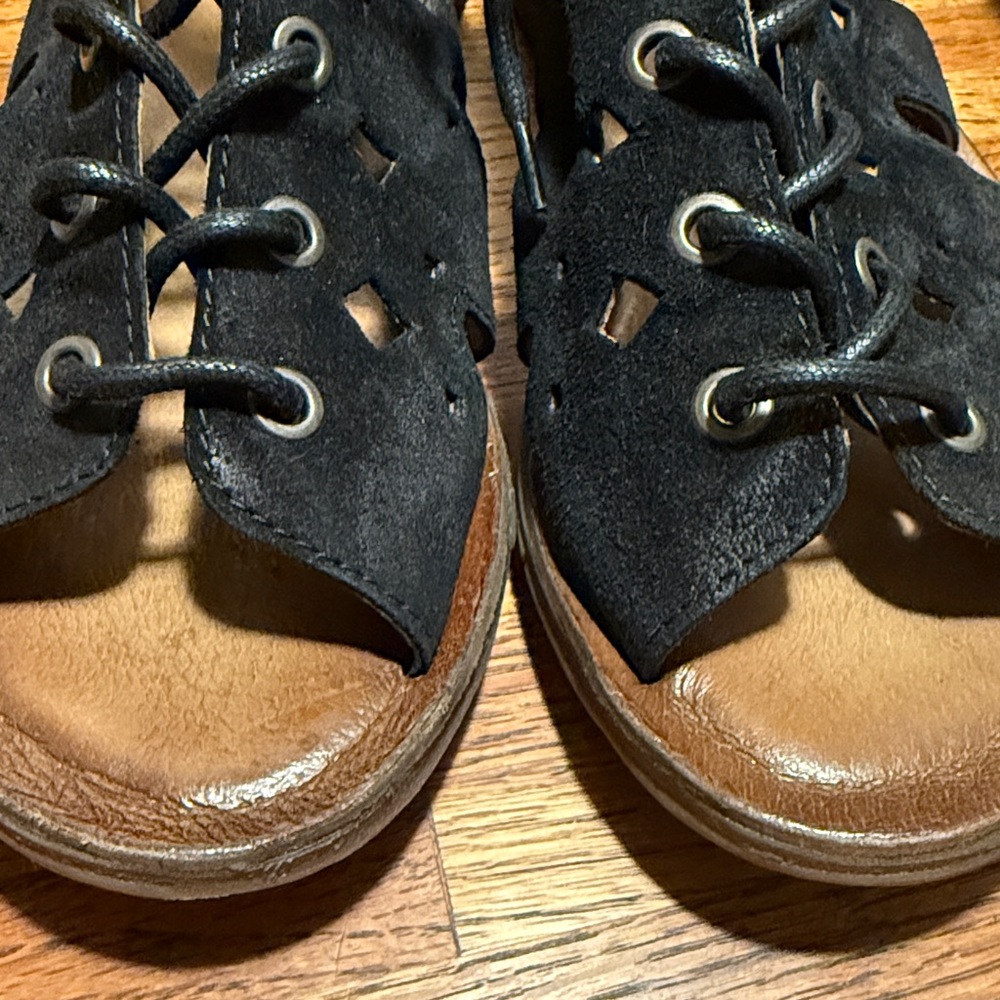 Miz Mooz Florence 279012 Women Black Suede Gladiator Sandals Shoes Sz 39 / 8/8.5 - Picture 2 of 8